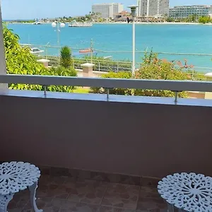 Fisherman's Point , Ocho Rios Jamaica
