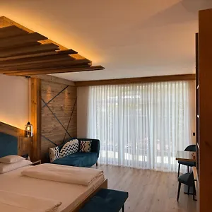 Am Schlossberg 4* Erding