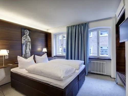 Stern Am Rathaus Hotel Colónia